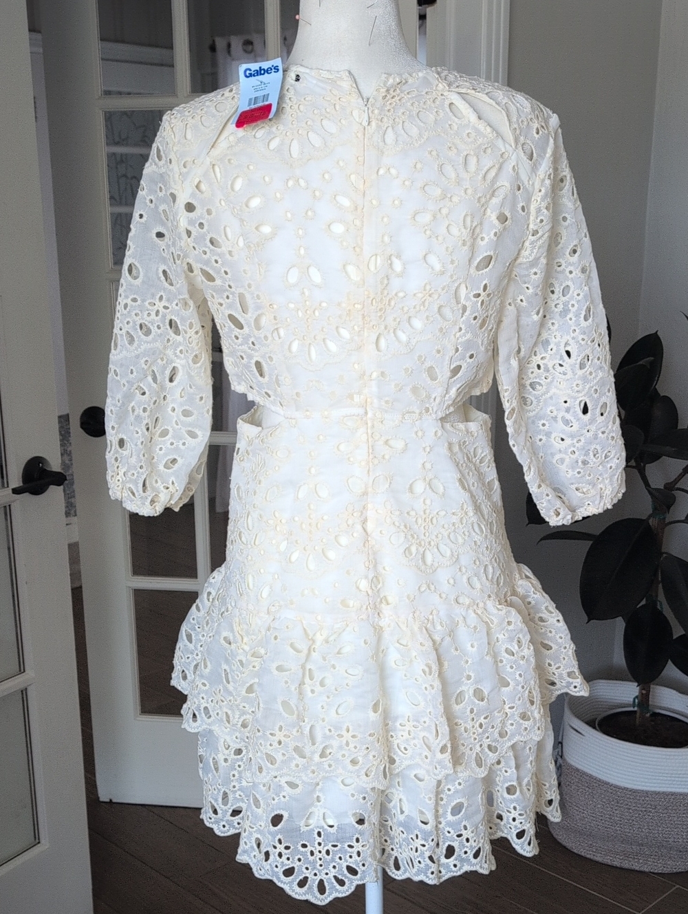 NWT Avantlook Ivory Cotton Eyelet Cut Out dress Small - Picture 2 of 13